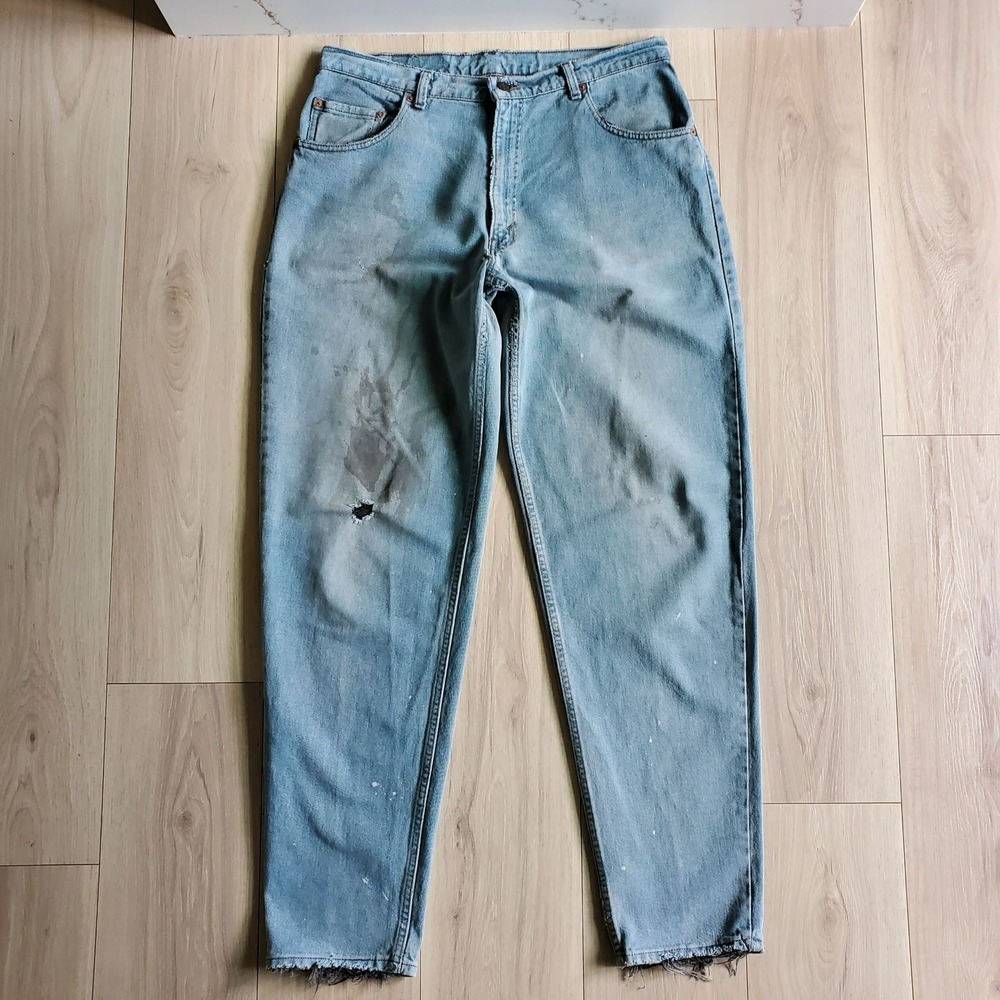 VTG Levis 560 Jeans Mens 36x36 Light Wash Loose Tapered Distressed 90s USA